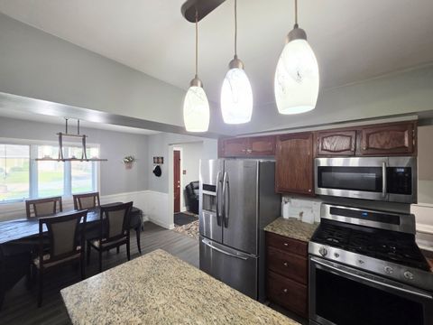 Tiny photo for 10530 S 82nd Court, Palos Hills, IL 60465 (MLS # 12489610)