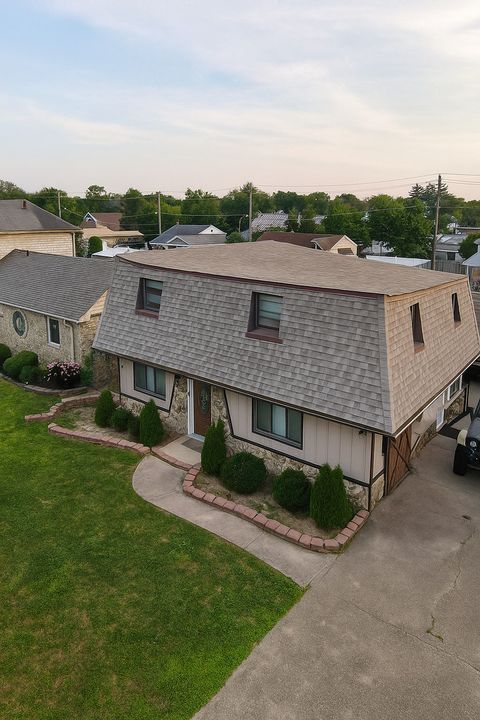 Photo of 10530 S 82nd Court, Palos Hills, IL 60465 (MLS # 12489610)