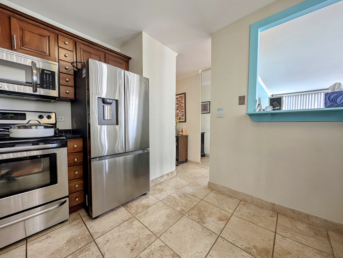 6171 N Sheridan Road 402
