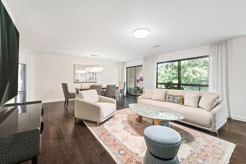 Tiny photo for 1409 Burr Oak Road #315A, Hinsdale, IL 60521 (MLS # 12428440)