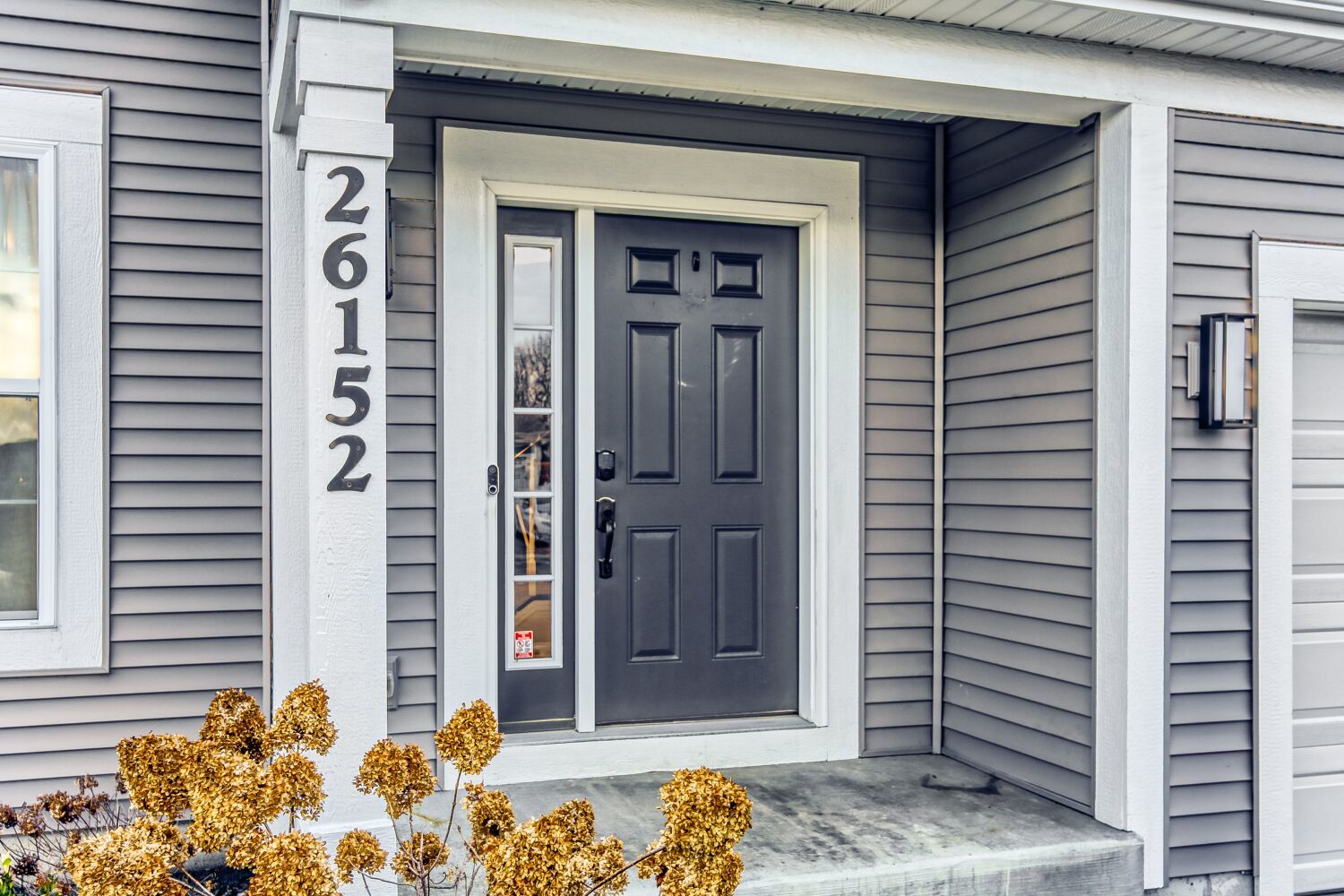 26152 S White Oak Trail