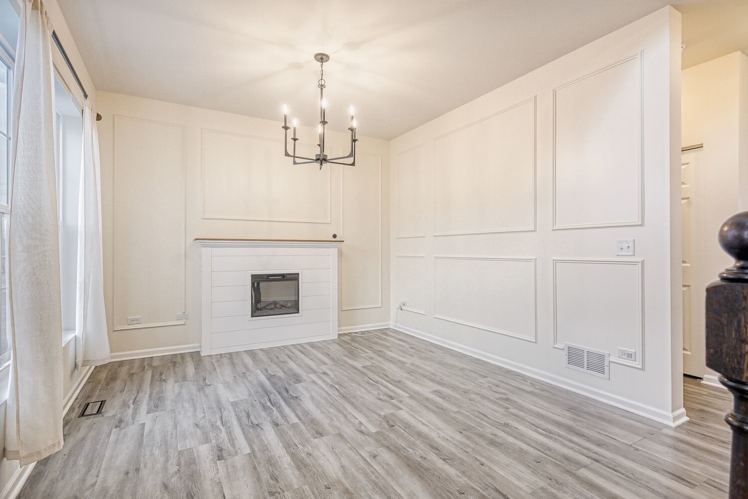 26152 S White Oak Trail