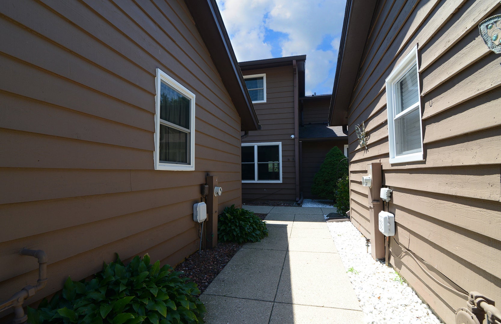9925 Amanda Lane