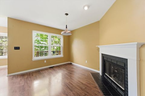Tiny photo for 1236 Alexandria Court, Geneva, IL 60134 (MLS # 12631869)