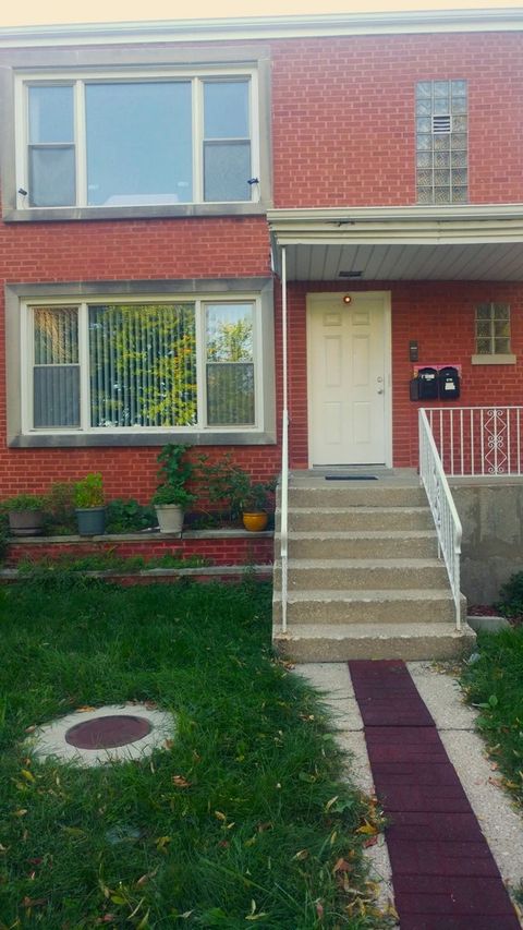 6104 N Oakley Avenue Chicago IL 60659