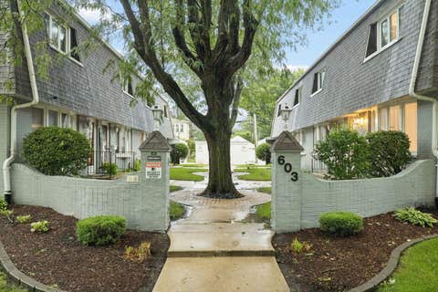 Tiny photo for 603 N Raynor Avenue, Joliet, IL 60435 (MLS # 12723563)