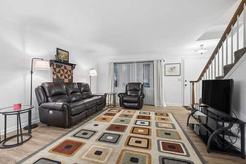 Tiny photo for 603 N Raynor Avenue, Joliet, IL 60435 (MLS # 12723563)