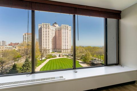 Tiny photo for 5455 N Sheridan Road #707, Chicago, IL 60640 (MLS # 12636106)