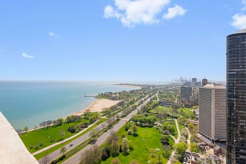 Tiny photo for 5455 N Sheridan Road #707, Chicago, IL 60640 (MLS # 12636106)
