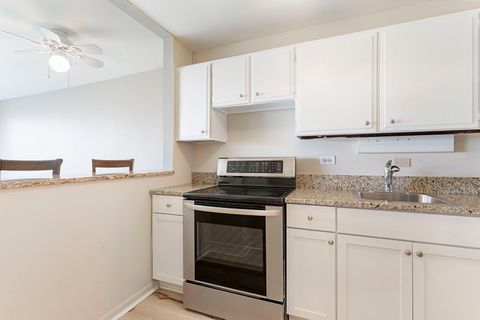 Tiny photo for 5455 N Sheridan Road #707, Chicago, IL 60640 (MLS # 12636106)