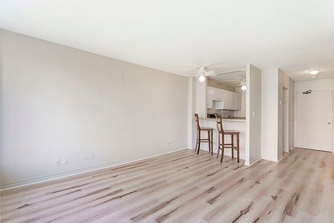 Tiny photo for 5455 N Sheridan Road #707, Chicago, IL 60640 (MLS # 12636106)