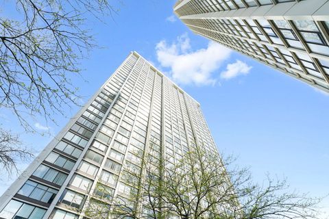Photo of 5455 N Sheridan Road #707, Chicago, IL 60640 (MLS # 12636106)