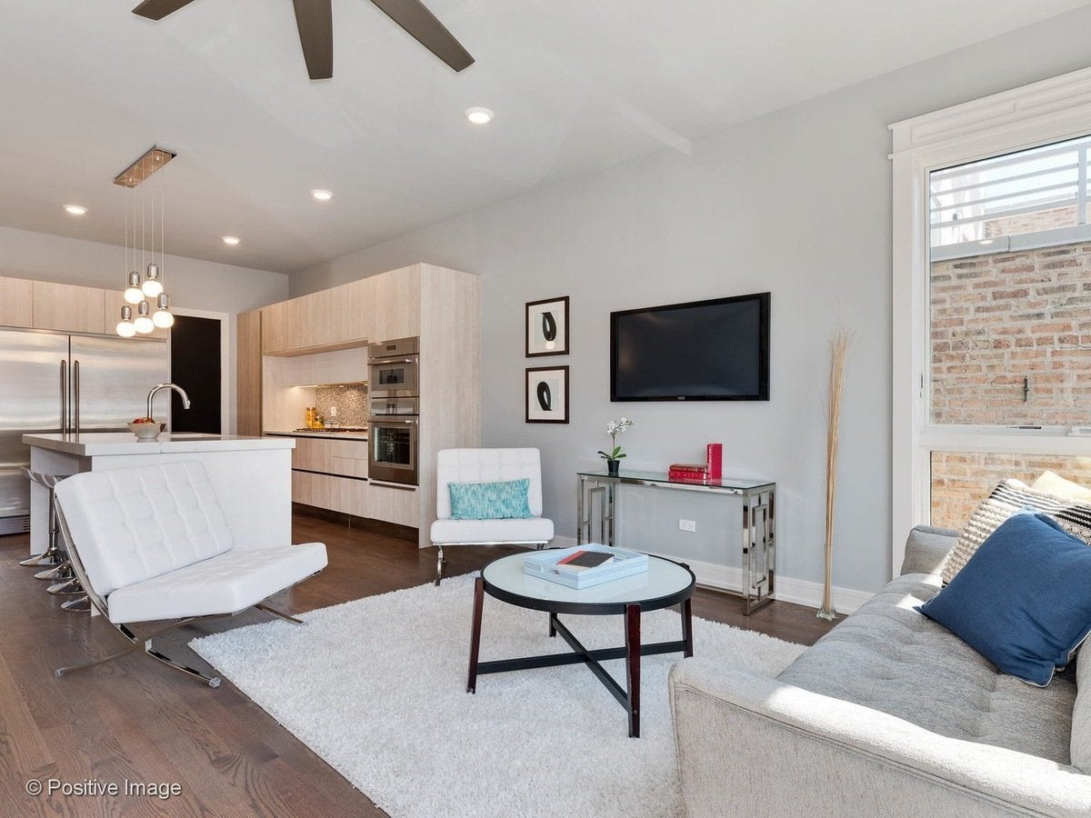 1428 W Grand Avenue 2