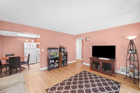 Tiny photo for 3355 Kirchoff Road #6A, Rolling Meadows, IL 60008 (MLS # 12456913)