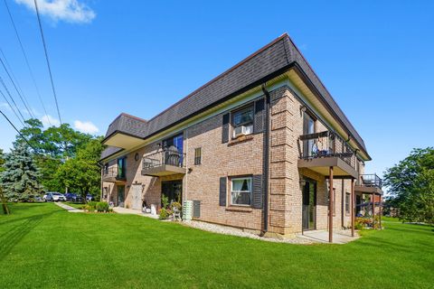 Tiny photo for 3355 Kirchoff Road #6A, Rolling Meadows, IL 60008 (MLS # 12456913)