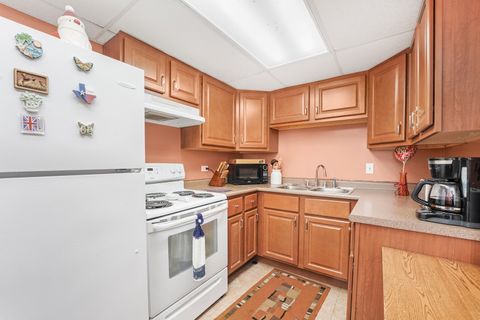 Tiny photo for 3355 Kirchoff Road #6A, Rolling Meadows, IL 60008 (MLS # 12456913)