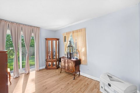 Tiny photo for 3355 Kirchoff Road #6A, Rolling Meadows, IL 60008 (MLS # 12456913)