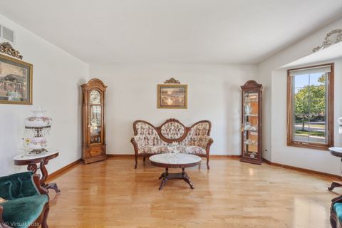 Tiny photo for 2636 Salix Circle Cir, Naperville, IL 60564 (MLS # 12474036)