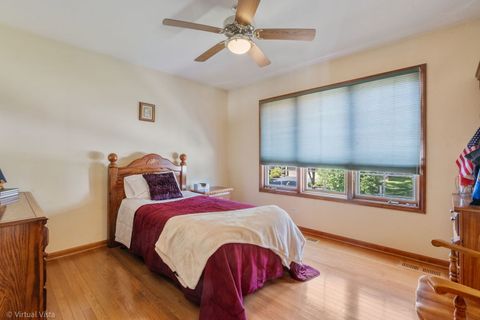 Tiny photo for 2636 Salix Circle Cir, Naperville, IL 60564 (MLS # 12474036)