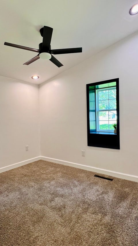 Tiny photo for 207 Hillman Street, Washington, IL 61571 (MLS # 12654510)