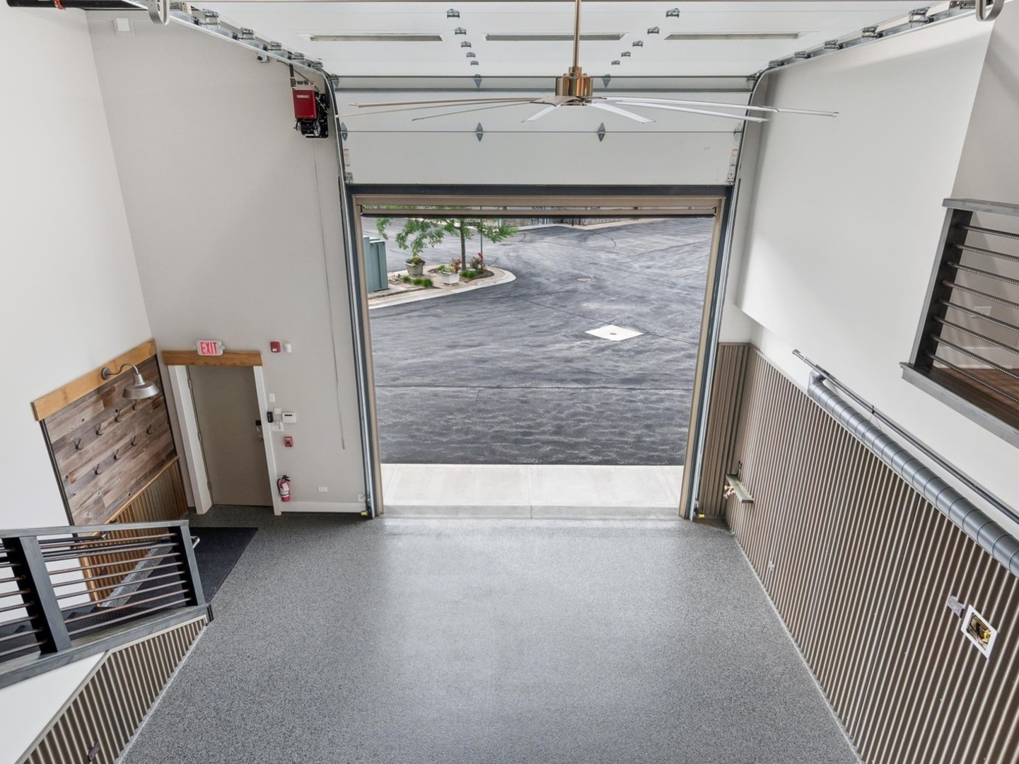2252 Ferry Road M101
