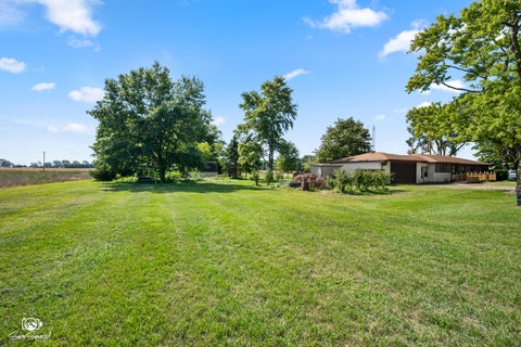 Tiny photo for 5808 E 3420s Road, St. Anne, IL 60964 (MLS # 12772459)
