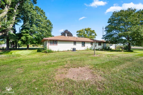 Tiny photo for 5808 E 3420s Road, St. Anne, IL 60964 (MLS # 12772459)