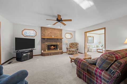 Tiny photo for 2408 Barkdoll Road, Naperville, IL 60565 (MLS # 12586844)