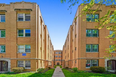 Photo of 1921 Grove Avenue #17, Berwyn, IL 60402 (MLS # 12551904)