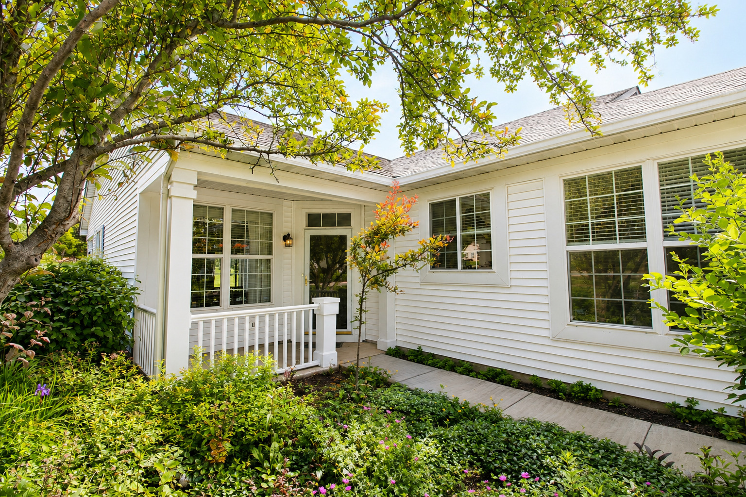 673 Saugatuk Circle