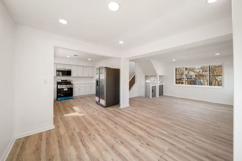 Tiny photo for 1315 McDaniel Avenue #C, Evanston, IL 60201 (MLS # 12601457)