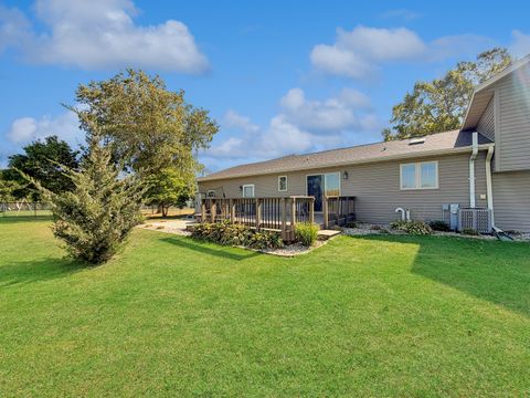 Tiny photo for 433 Bostian Court, Orangeville, IL 61060 (MLS # 12486868)