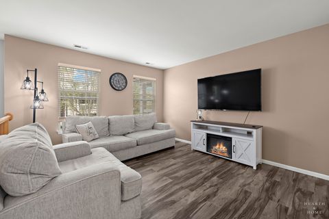 Tiny photo for 1643 Sandcastle Lane, Pingree Grove, IL 60140 (MLS # 12615962)