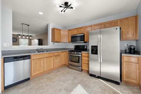 Tiny photo for 1643 Sandcastle Lane, Pingree Grove, IL 60140 (MLS # 12615962)