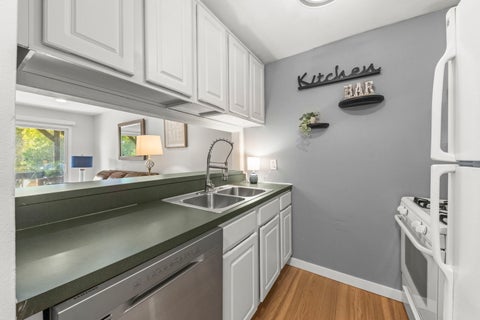Tiny photo for 1850 TALL OAKS Drive #1201, Aurora, IL 60505 (MLS # 12794222)