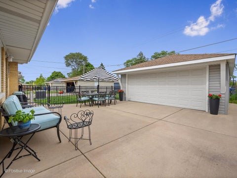 Tiny photo for 1401 Forest Road, La Grange Park, IL 60526 (MLS # 12652836)