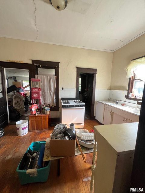 Tiny photo for 503 E POPLAR Street, West Frankfort, IL 62896 (MLS # EB459138)