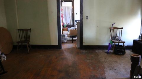 Tiny photo for 503 E POPLAR Street, West Frankfort, IL 62896 (MLS # EB459138)