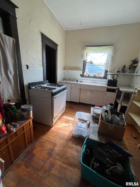 Tiny photo for 503 E POPLAR Street, West Frankfort, IL 62896 (MLS # EB459138)