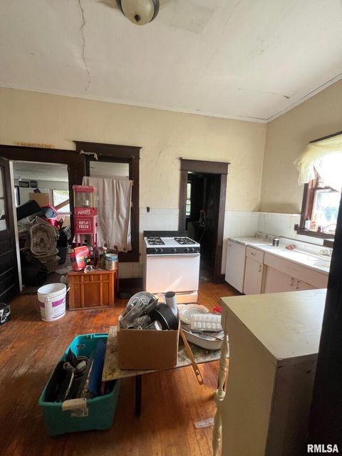 Tiny photo for 503 E POPLAR Street, West Frankfort, IL 62896 (MLS # EB459138)