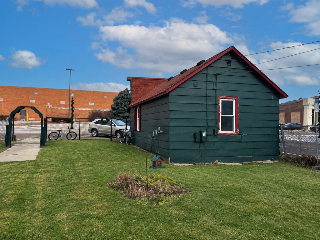 3937 & 3939 Main Street