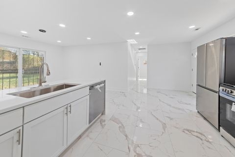 Tiny photo for 16125 Trumbull Avenue, Markham, IL 60428 (MLS # 12519323)