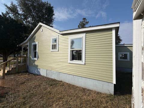 Tiny photo for 721 E Cemetery Avenue, Chenoa, IL 61726 (MLS # 12339543)