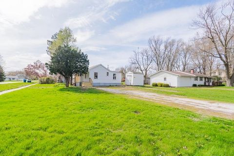 Tiny photo for 721 E Cemetery Avenue, Chenoa, IL 61726 (MLS # 12339543)