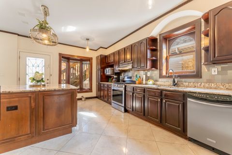 Tiny photo for 5454 W Eddy Street, Chicago, IL 60641 (MLS # 12596614)