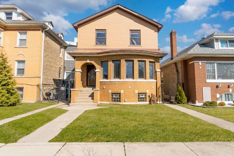 5454 W Eddy Street Chicago IL 60641