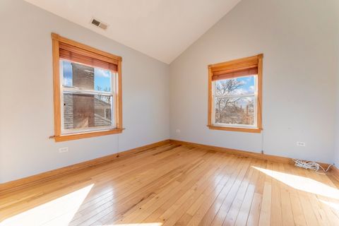 Tiny photo for 5454 W Eddy Street, Chicago, IL 60641 (MLS # 12596614)