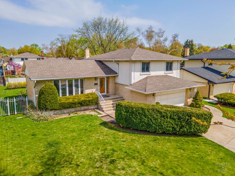 Tiny photo for 538 Westmere Road, Des Plaines, IL 60016 (MLS # 12559643)
