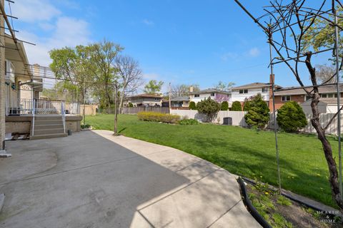 Tiny photo for 538 Westmere Road, Des Plaines, IL 60016 (MLS # 12559643)