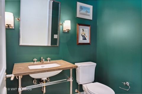 Tiny photo for 118 E ERIE Street #31F, Chicago, IL 60611 (MLS # 12507880)